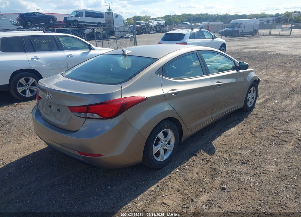 2014 HYUNDAI ELANTRA VIN: 5NPDH4AE7EH456535