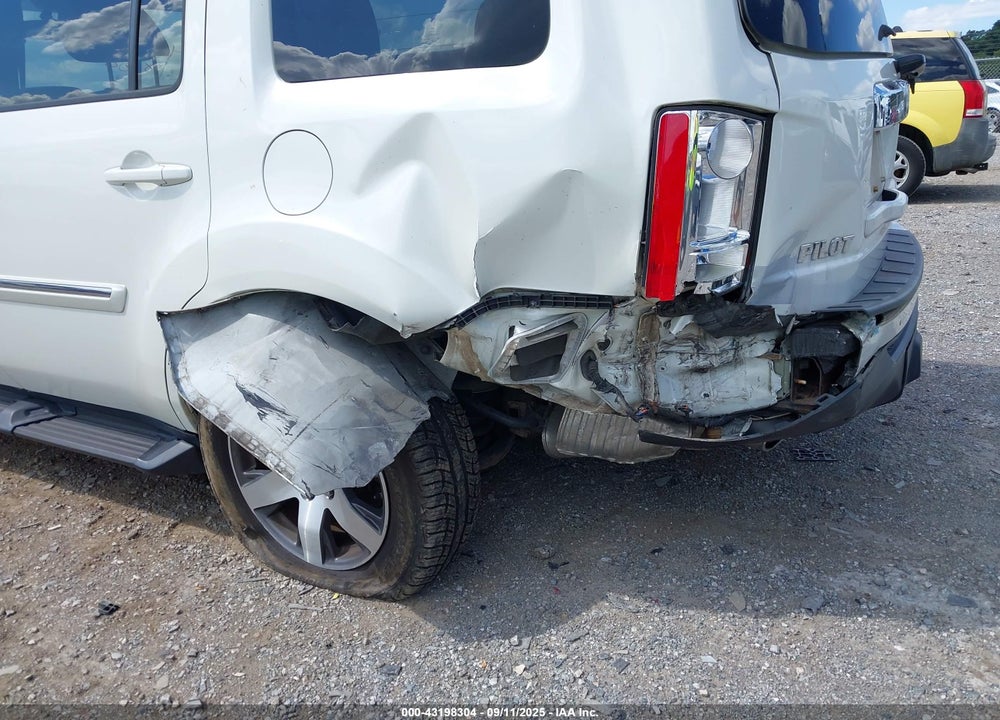 2013 HONDA PILOT VIN: 5FNYF4H97DB010642