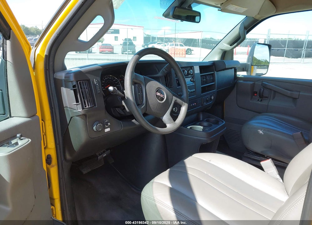 2021 GMC SAVANA CUTAWAY WORK VAN VIN: 7GZ37TC72MN007269