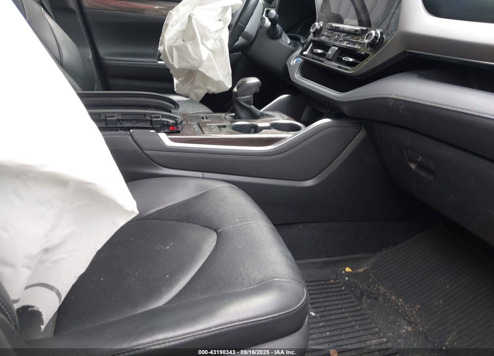 2020 TOYOTA HIGHLANDER VIN: 5TDXBRCHXLS012219