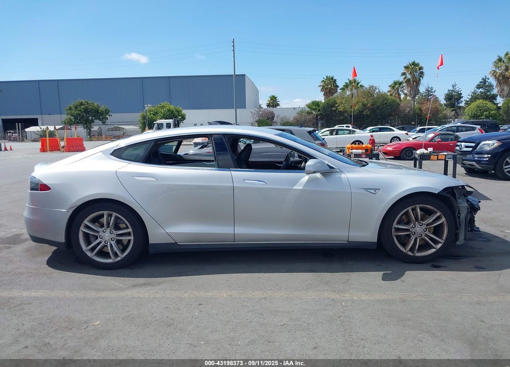 2014 TESLA MODEL S VIN: 5YJSA1H18EFP21006