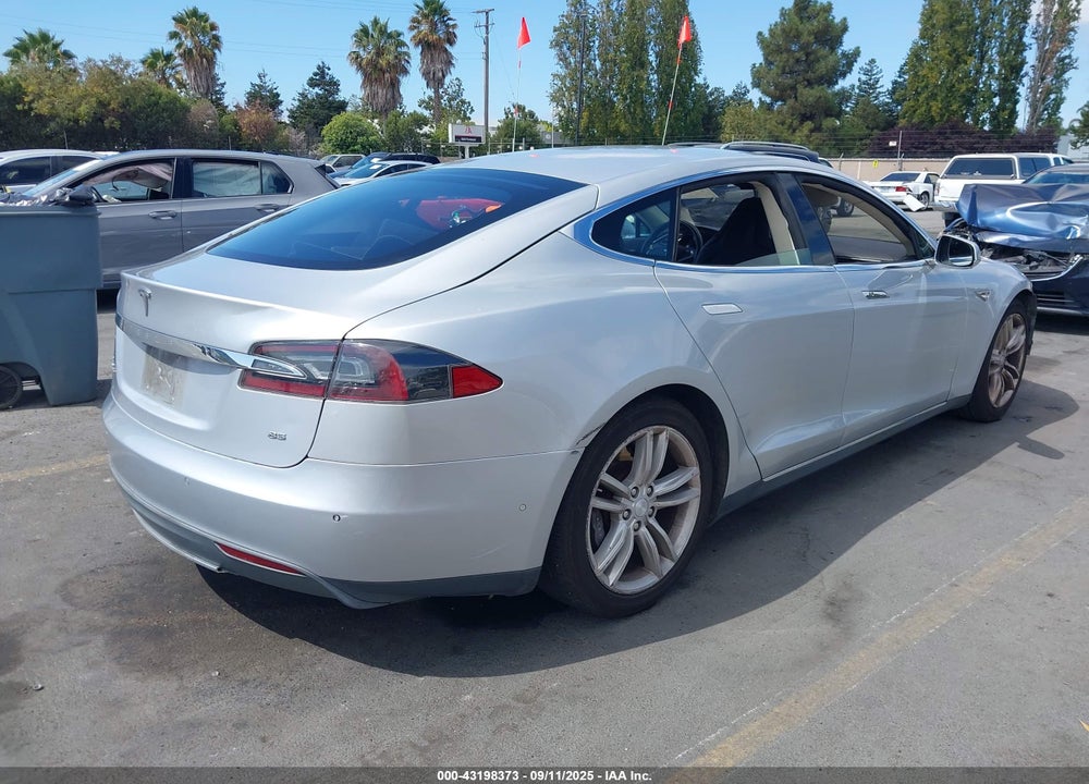 2014 TESLA MODEL S VIN: 5YJSA1H18EFP21006