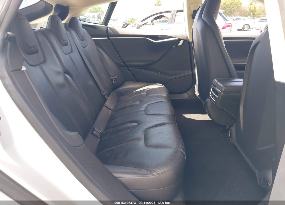 2014 TESLA MODEL S VIN: 5YJSA1H18EFP21006