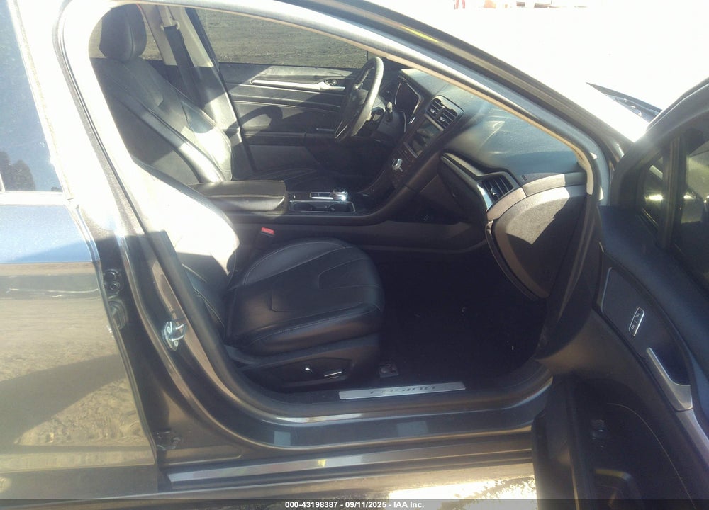 2020 FORD FUSION VIN: 3FA6P0K92LR204603