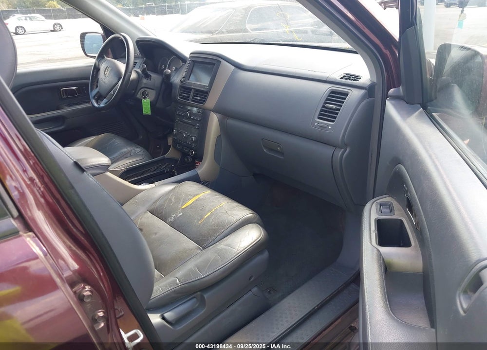 2007 HONDA PILOT EX-L VIN: 2HKYF187X7H503928