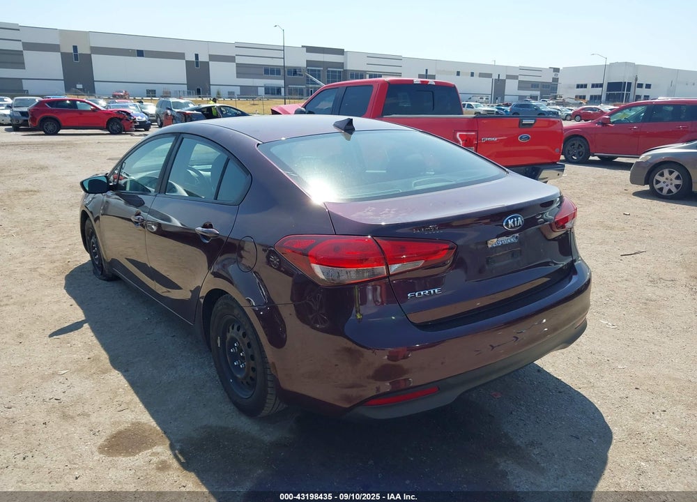 2018 KIA FORTE LX VIN: 3KPFL4A7XJE248303