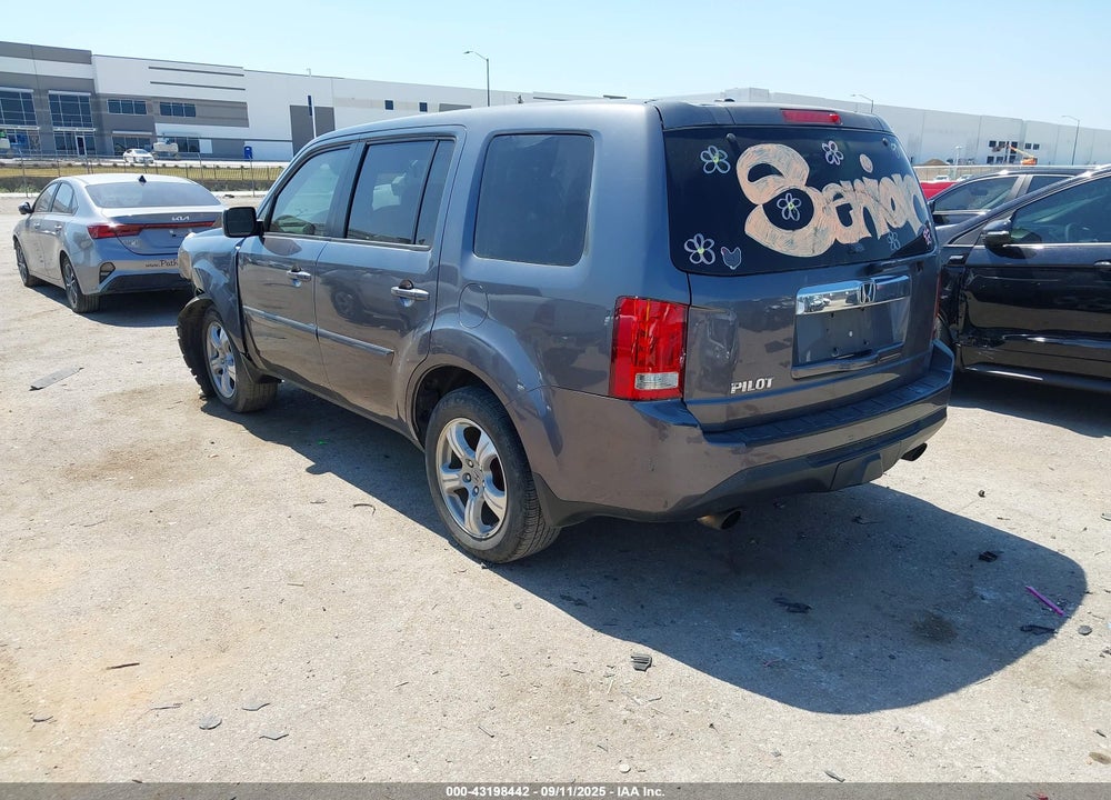 2015 HONDA PILOT VIN: 5FNYF3H56FB007998