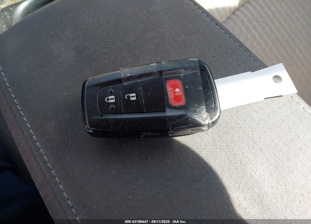 2016 TOYOTA PRIUS TWO ECO VIN: JTDKARFU4G3015002