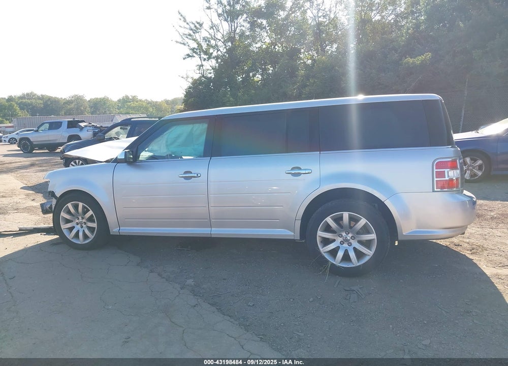 2011 FORD FLEX VIN: 2FMHK6DC8BBD27831