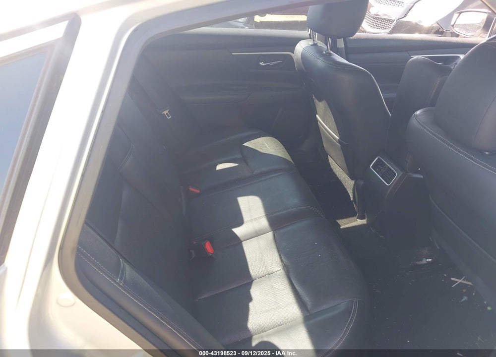 2016 NISSAN ALTIMA VIN: 1N4AL3AP3GC255619