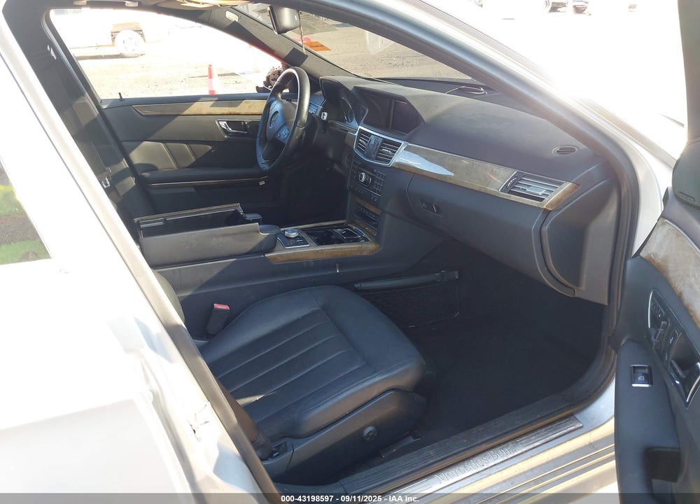 2011 MERCEDES-BENZ E-CLASS VIN: WDDHF9AB2BA431271