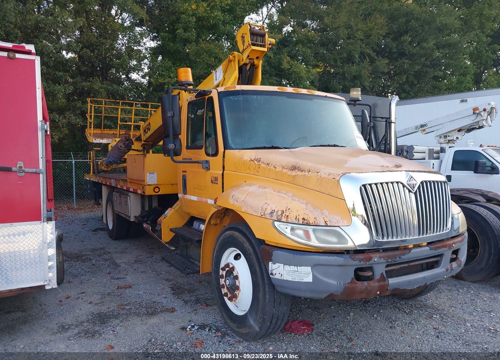 2003 INTERNATIONAL 4000 4300 VIN: 1HTMMAAN63H568977