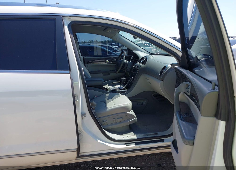 2013 BUICK ENCLAVE VIN: 5GAKRCKD7DJ179669