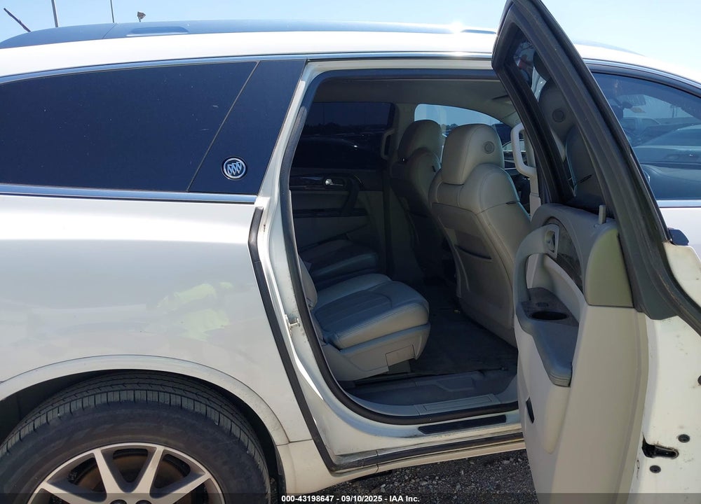 2013 BUICK ENCLAVE VIN: 5GAKRCKD7DJ179669