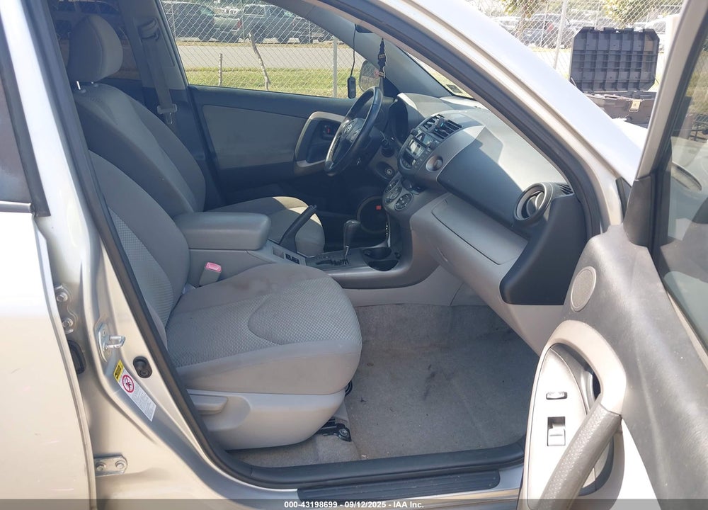 2007 TOYOTA RAV4 LIMITED VIN: JTMBD31V475058540