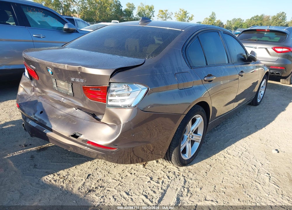 2013 BMW 3 SERIES VIN: WBA3B5C53DF593946