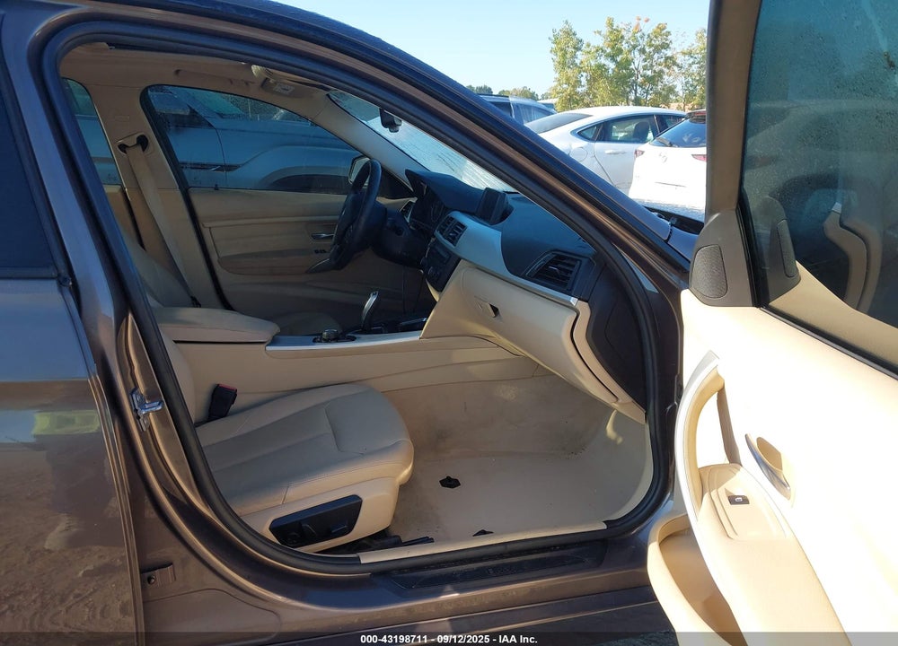 2013 BMW 3 SERIES VIN: WBA3B5C53DF593946