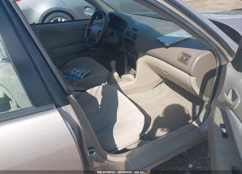 2001 TOYOTA COROLLA LE VIN: 1NXBR12E81Z496331