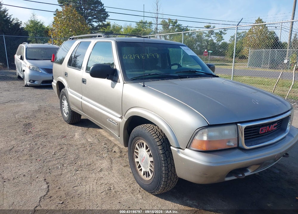 2001 GMC JIMMY SLE VIN: 1GKDT13W912169541