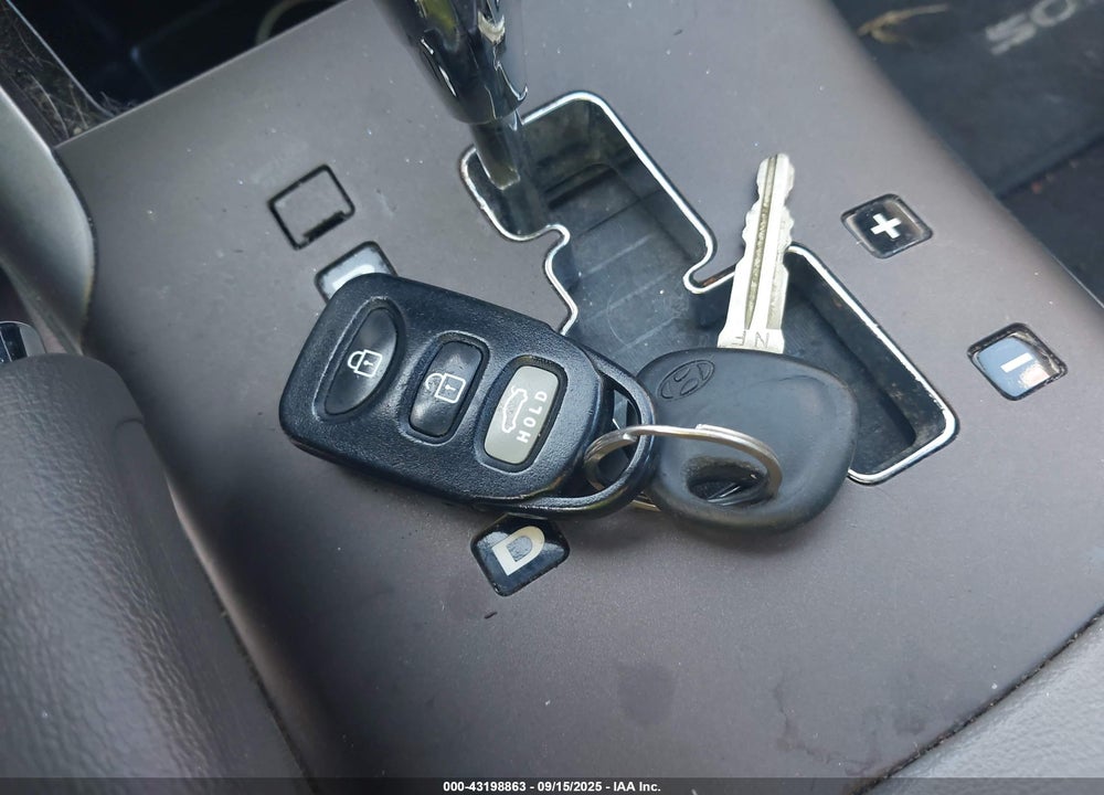 2009 HYUNDAI SONATA VIN: 5NPET46C09H515280