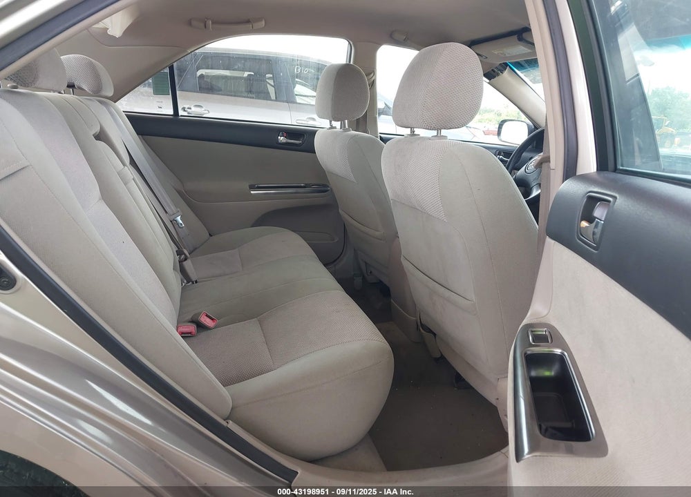 2002 TOYOTA CAMRY SE V6 VIN: 4T1BF32K02U505101