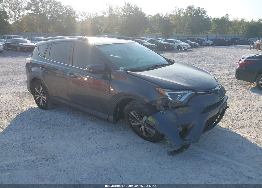 2018 TOYOTA RAV4 XLE VIN: 2T3RFREV6JW840196
