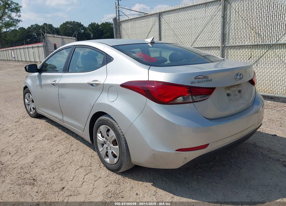 2016 HYUNDAI ELANTRA SE VIN: 5NPDH4AE5GH730740