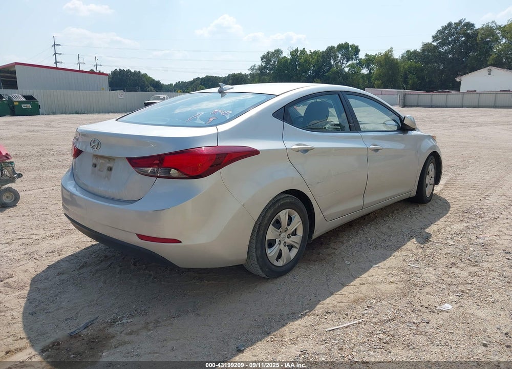 2016 HYUNDAI ELANTRA SE VIN: 5NPDH4AE5GH730740
