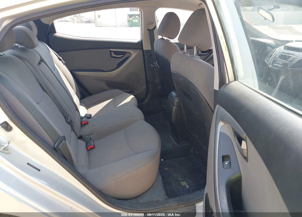 2016 HYUNDAI ELANTRA SE VIN: 5NPDH4AE5GH730740
