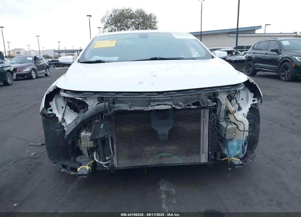 2016 CHEVROLET MALIBU VIN: 1G1ZE5ST3GF270014