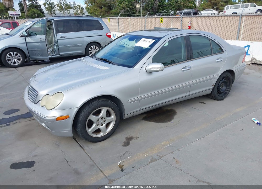 2002 MERCEDES-BENZ C 240 VIN: WDBRF61JX2F148039