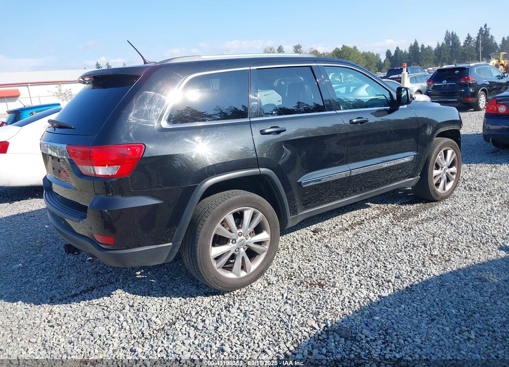 2013 JEEP GRAND CHEROKEE VIN: 1C4RJFAG9DC636147