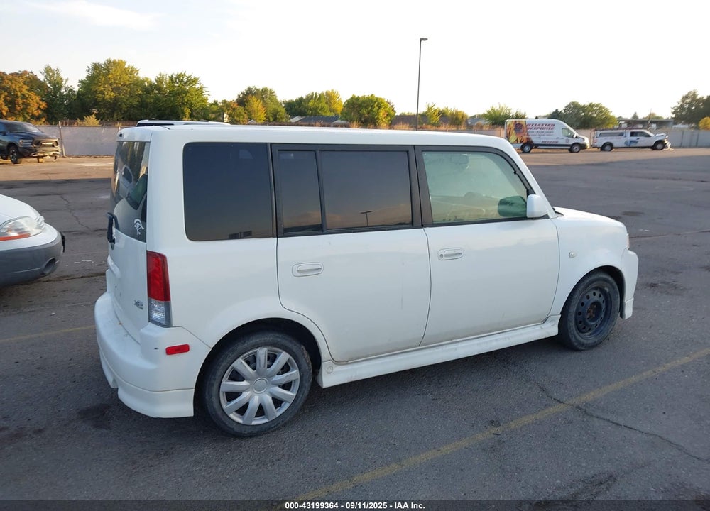 2004 SCION XB VIN: JTLKT324240151952