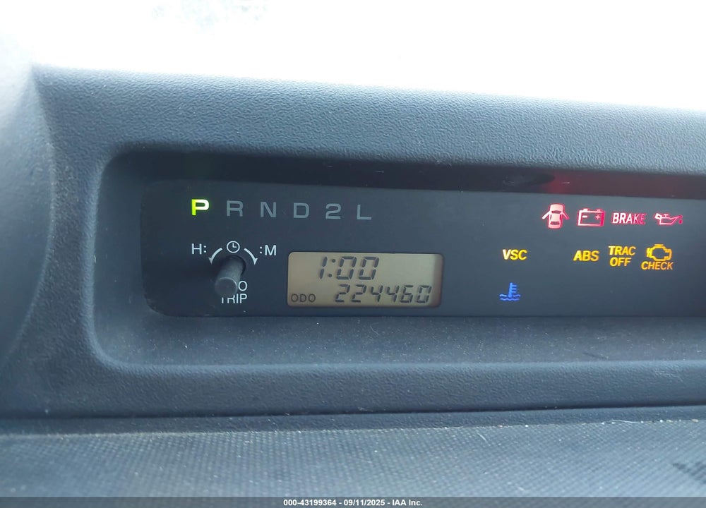 2004 SCION XB VIN: JTLKT324240151952