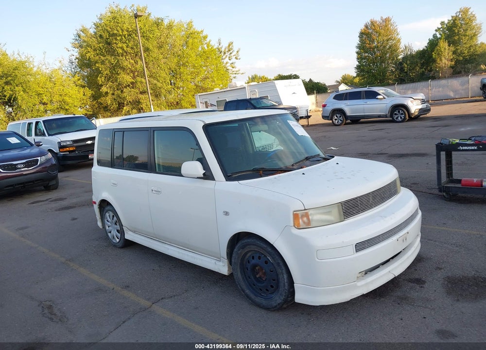 2004 SCION XB VIN: JTLKT324240151952