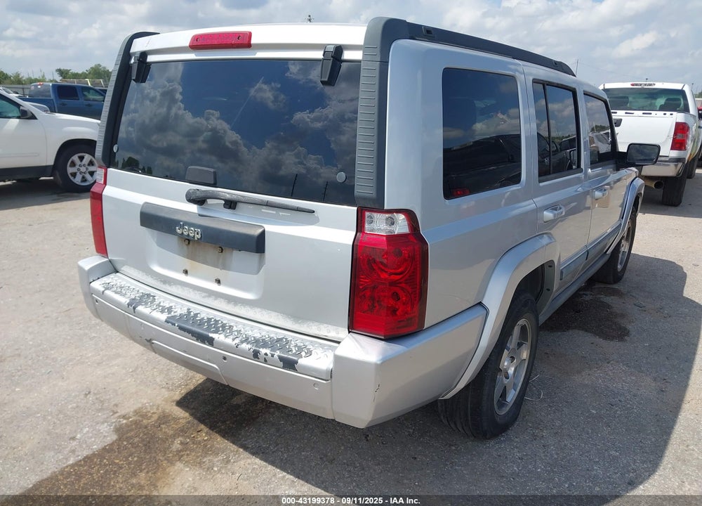 2009 JEEP COMMANDER VIN: 1J8HH48K49C558222