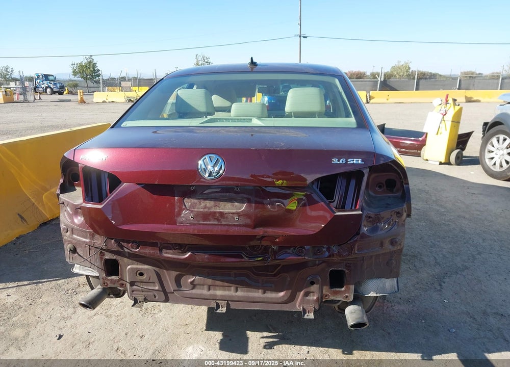 2012 VOLKSWAGEN PASSAT VIN: 1VWCM7A39CC011016