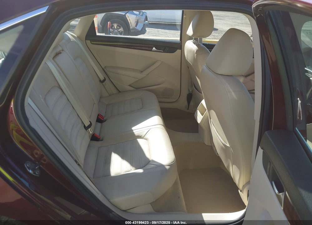 2012 VOLKSWAGEN PASSAT VIN: 1VWCM7A39CC011016