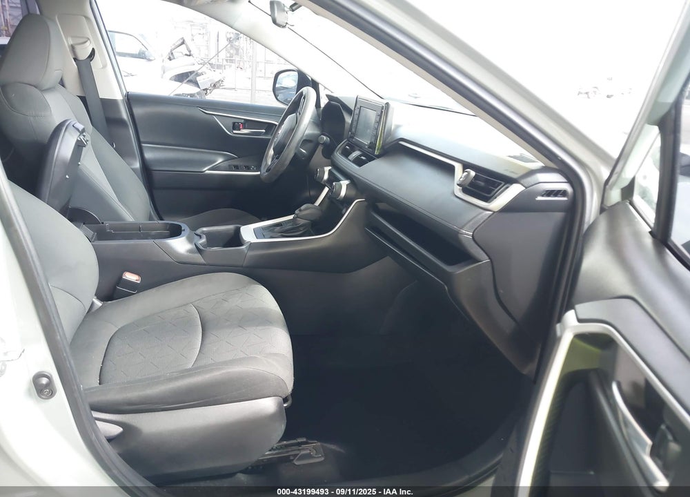 2022 TOYOTA RAV4 VIN: 2T3W1RFV4NW196980