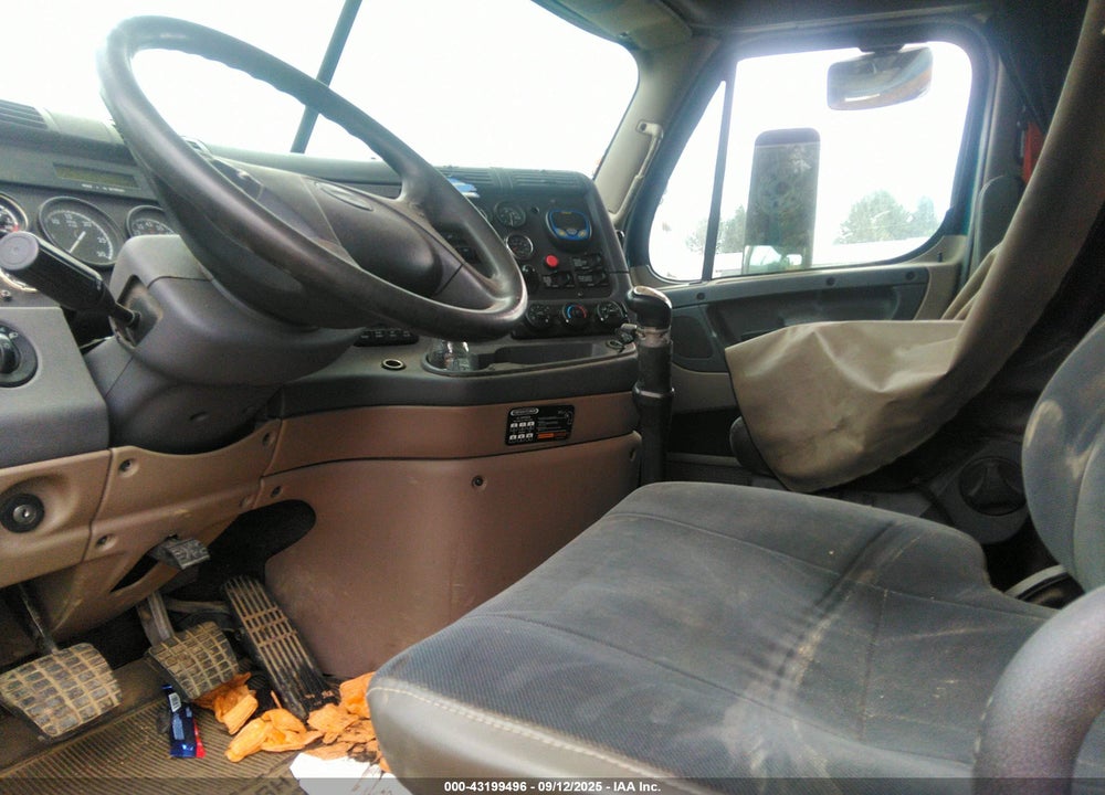2013 FREIGHTLINER CASCADIA 125 VIN: 3AKJGLDR9DSBA4383