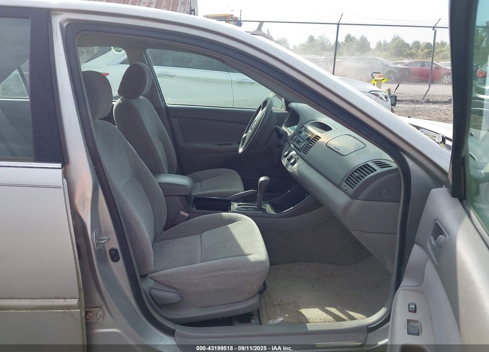 2003 TOYOTA CAMRY LE VIN: 4T1BE32K33U739558
