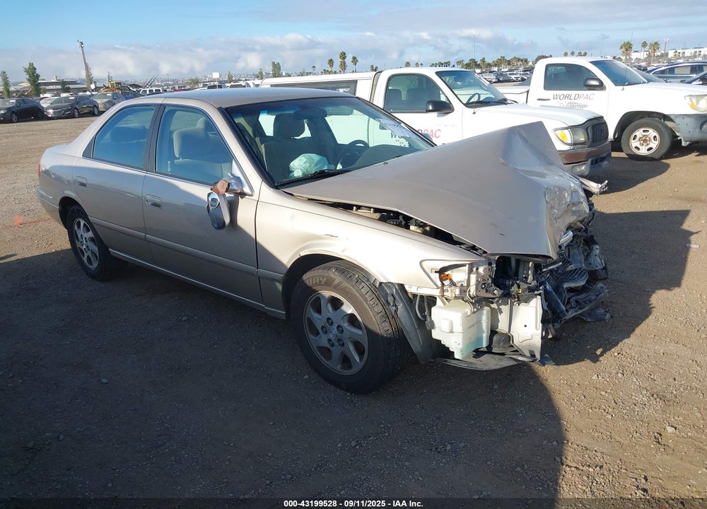 2000 TOYOTA CAMRY LE V6 VIN: JT2BF22K4Y0261735