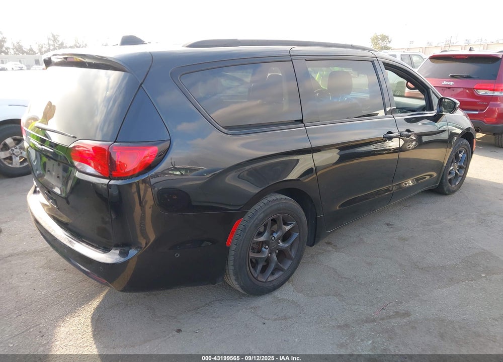 2019 CHRYSLER PACIFICA VIN: 2C4RC1FG5KR640111