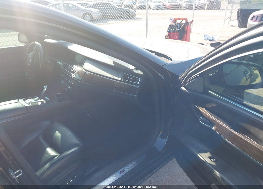 2015 BMW 7 SERIES VIN: WBAYF8C54FD655428