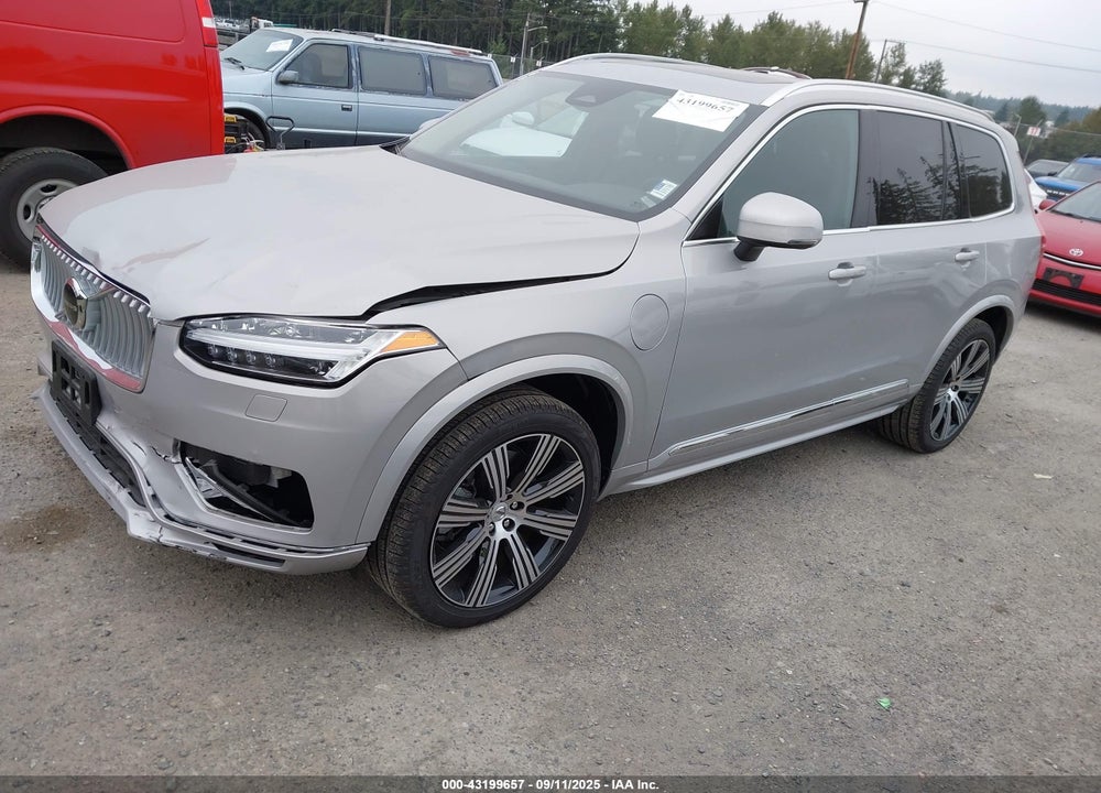 2025 VOLVO XC90 PLUG-IN HYBRID T8 CORE 7-SEATER VIN: YV4H60PJ4S1308363