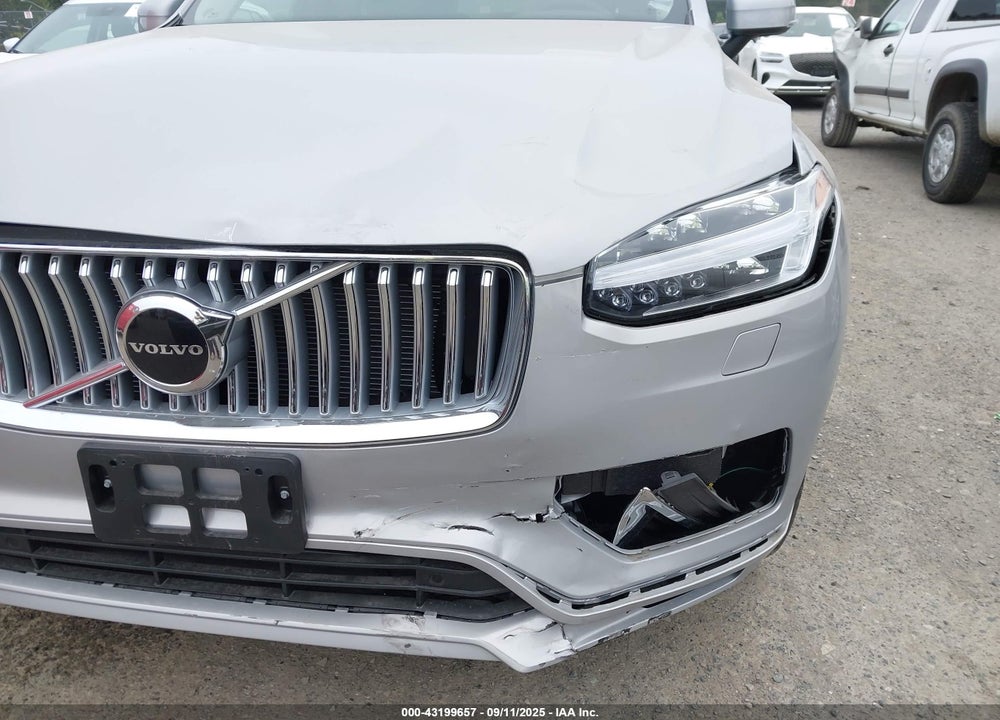 2025 VOLVO XC90 PLUG-IN HYBRID T8 CORE 7-SEATER VIN: YV4H60PJ4S1308363