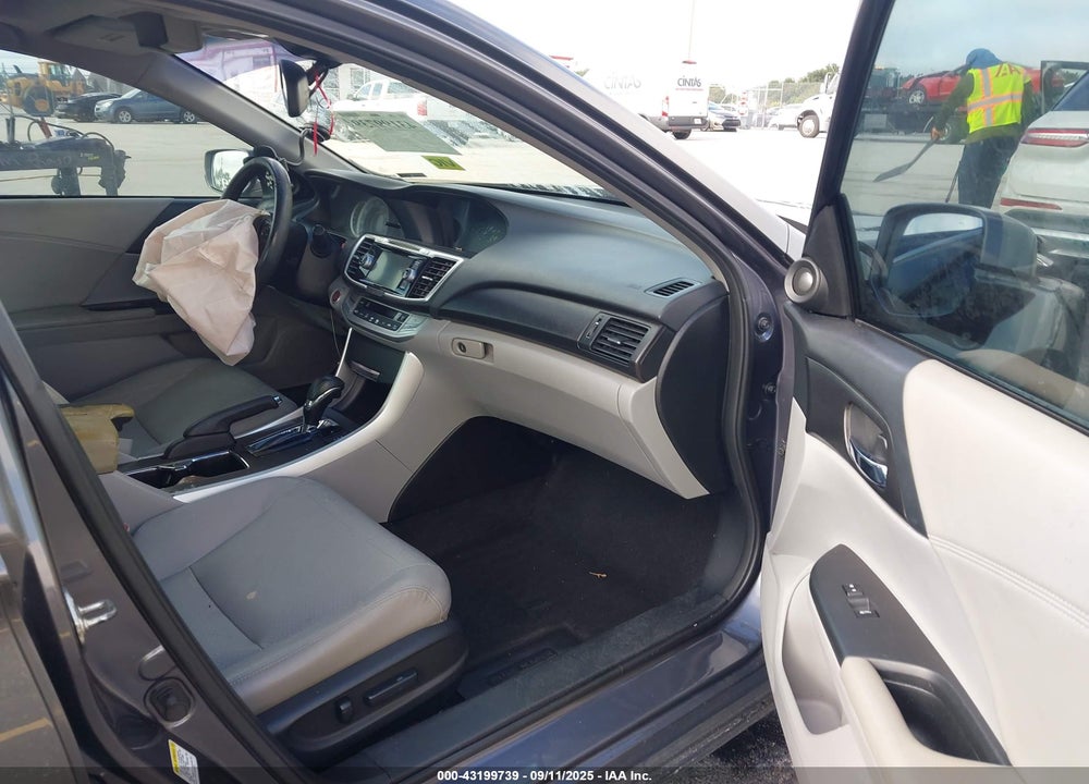 2013 HONDA ACCORD EX-L VIN: 1HGCR2F8XDA002013