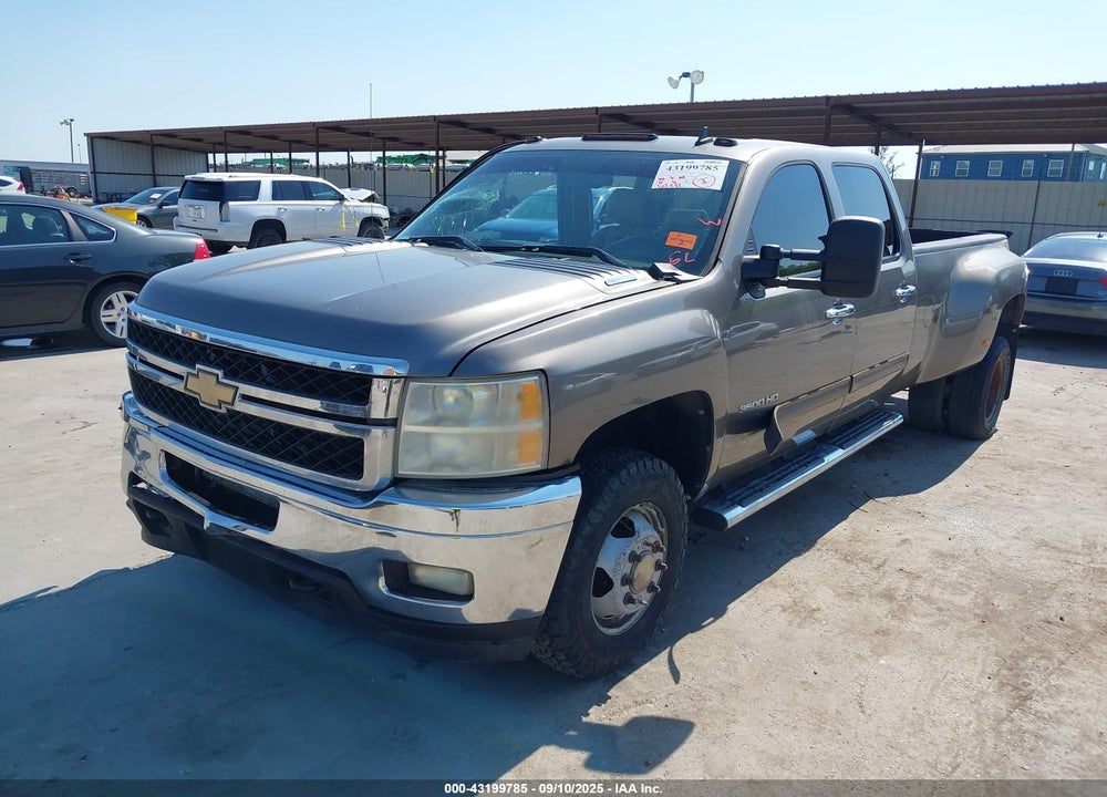 2011 CHEVROLET SILVERADO 3500HD LTZ VIN: 1GC4K1C83BF201832