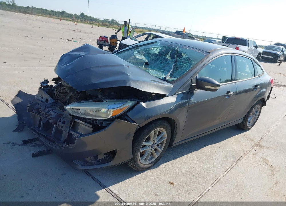 2015 FORD FOCUS VIN: 1FADP3F23FL261126