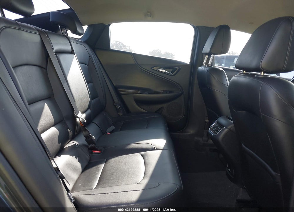 2016 CHEVROLET MALIBU VIN: 1G1ZE5ST9GF326229